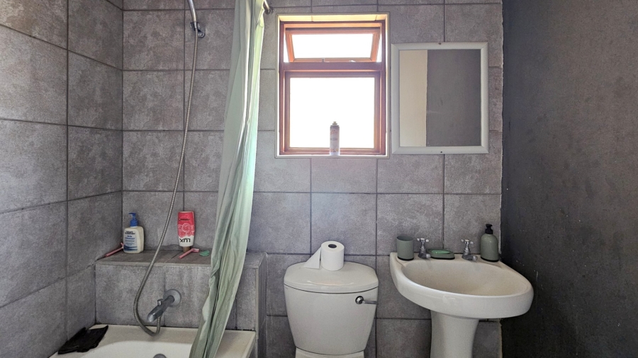 1 Bedroom Property for Sale in Brandwag Free State